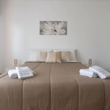 Cama - Qui Vivi La Vera Storia Normanna *